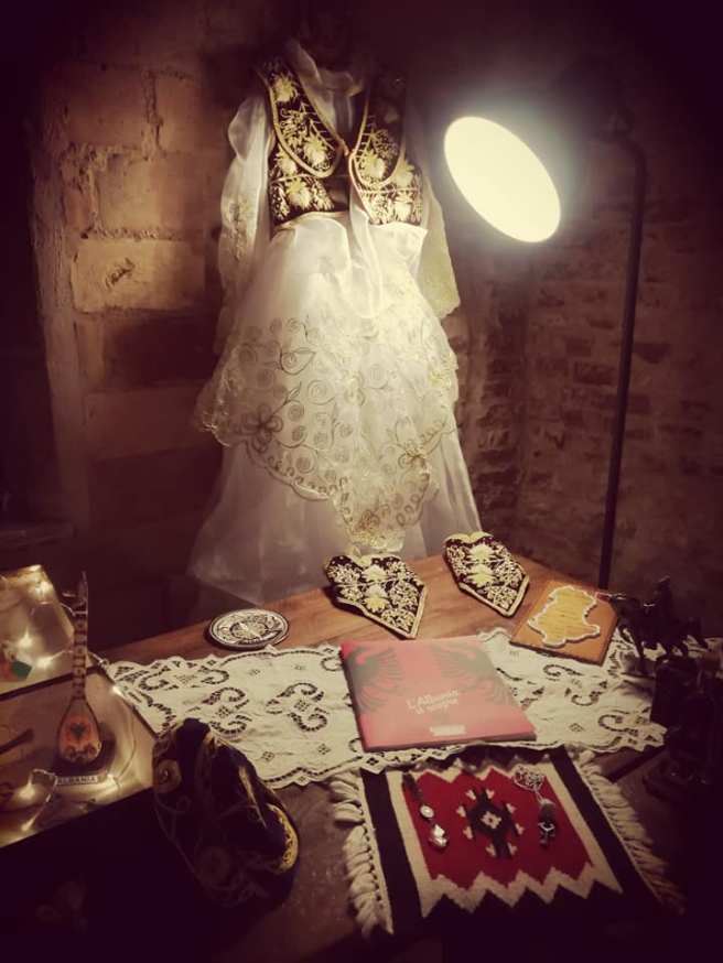 48404623_2223267424610981_565953866433036288_n